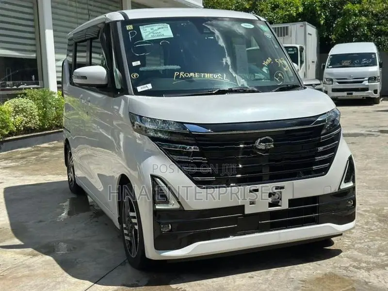 Nissan Roox 2023