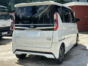 Nissan Roox 2023