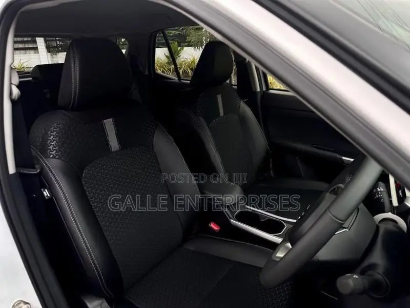 Daihatsu Rocky G Premium HEV 2026