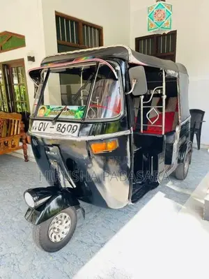 Bajaj RE 2010