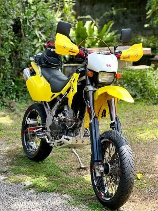 Kawasaki D Tracker 2005