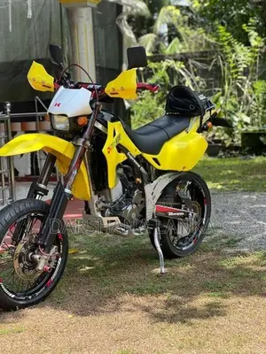 Kawasaki D Tracker 2005
