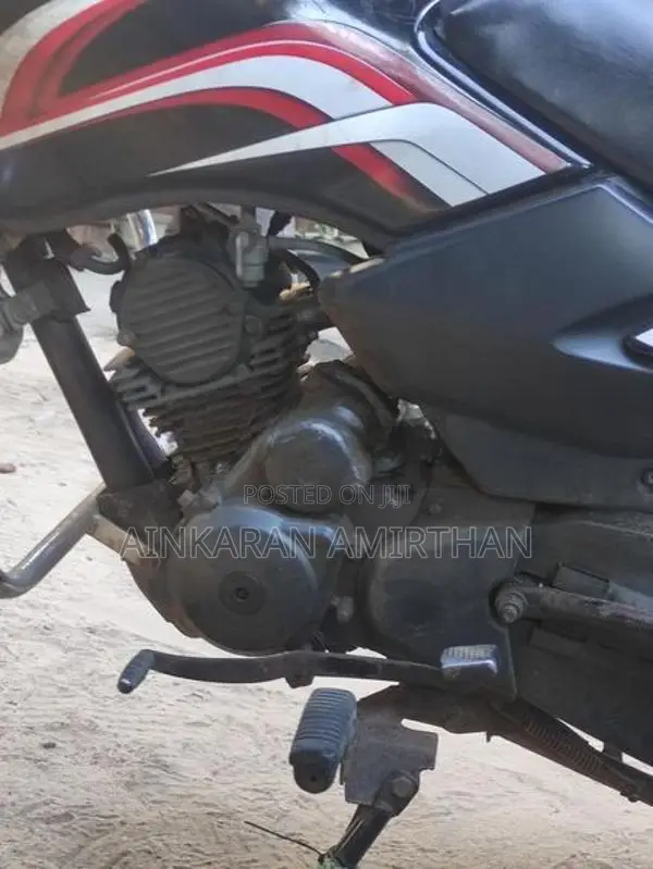 TVS Metro 2016