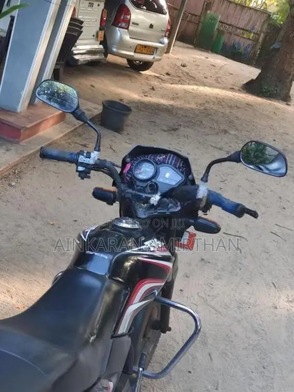 TVS Metro 2016