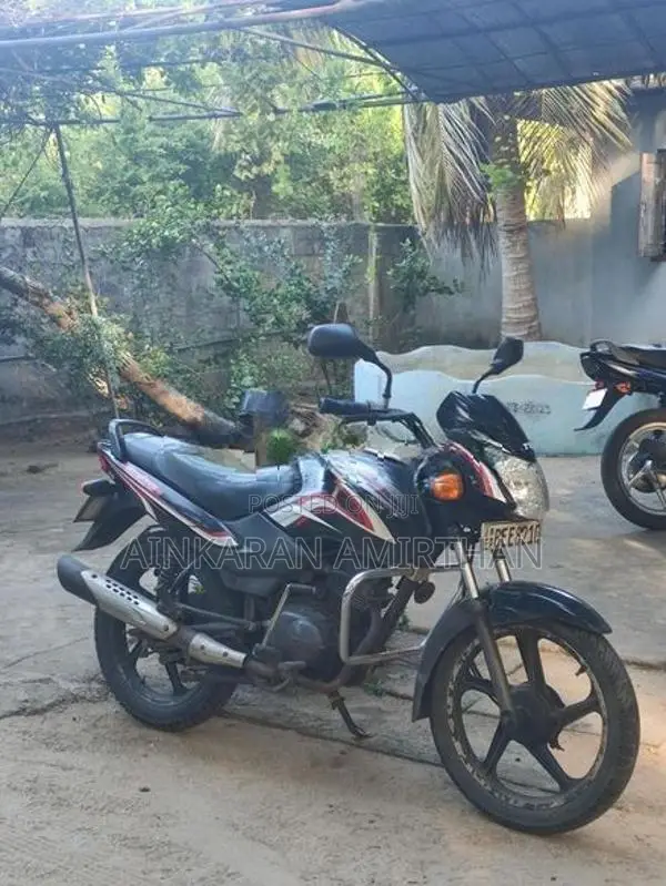 TVS Metro 2016