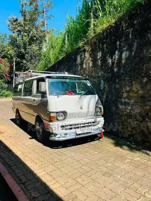 Toyota Hiace 1982