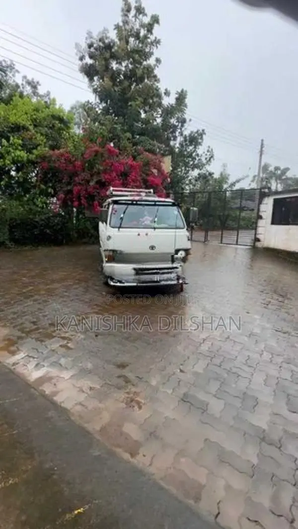 Toyota Hiace 1982