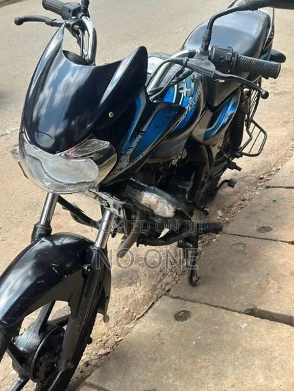 Bajaj Discover 2011