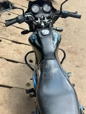 Bajaj Discover 2011