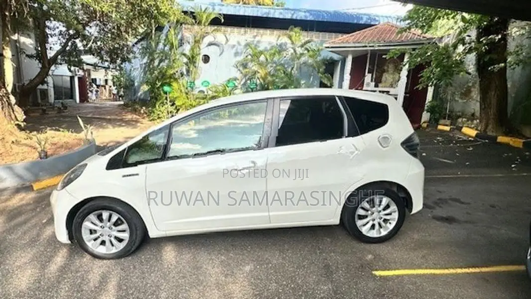Honda Fit GP1 (Navi) 2013