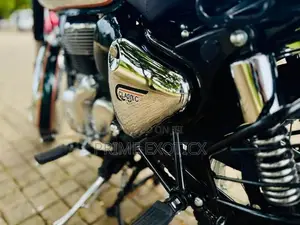 Royal Enfield Classic 350 Emerald Green 2026