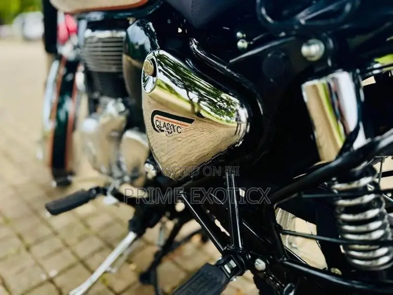 Royal Enfield Classic 350 Emerald Green 2026