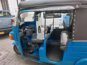 Bajaj RE 2012