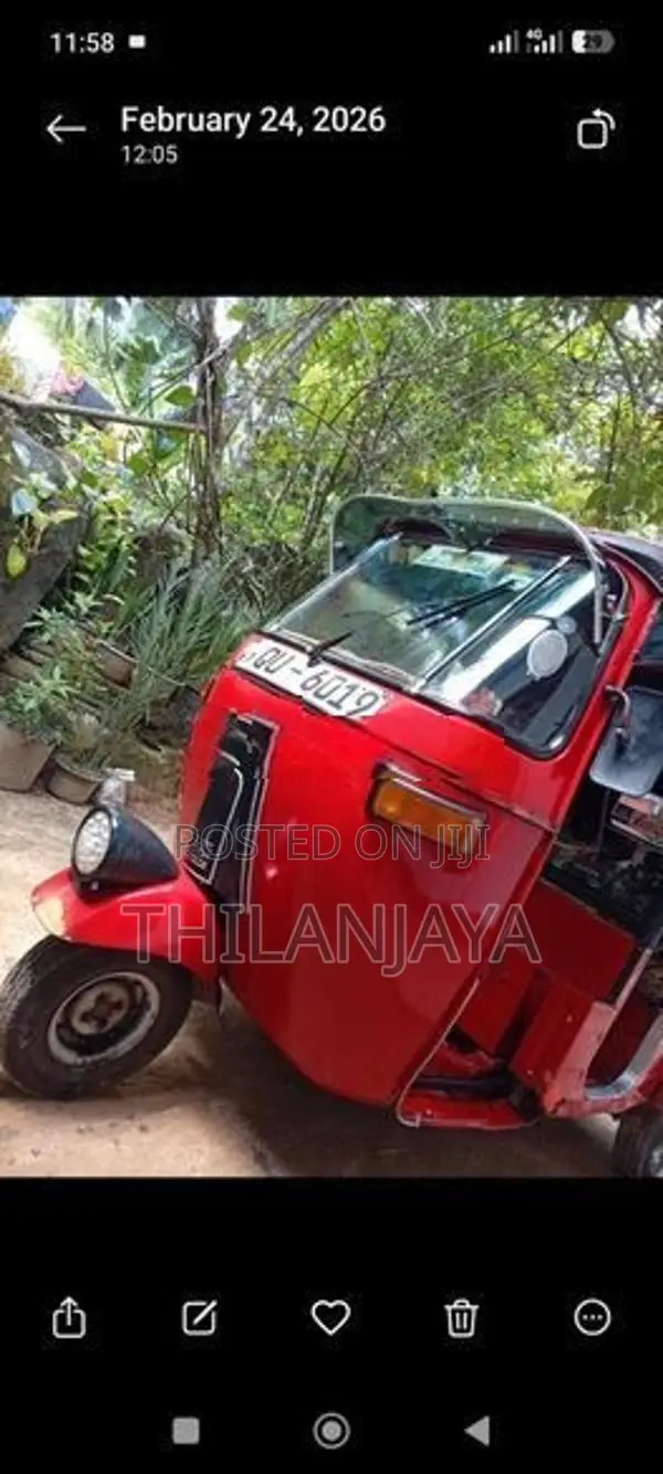 Bajaj RE 2009