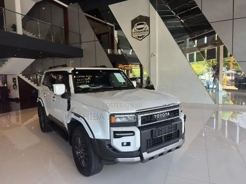 Toyota Land Cruiser Prado TRJ250 2025