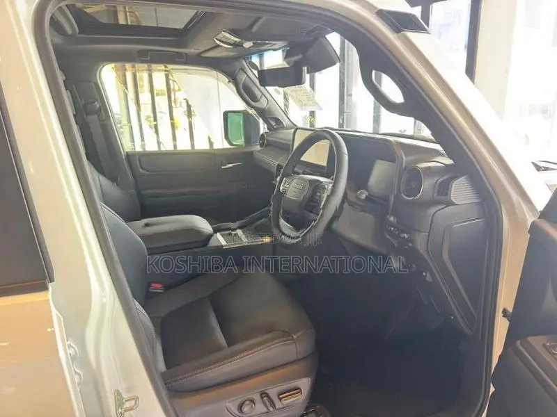 Toyota Land Cruiser Prado TRJ250 2025