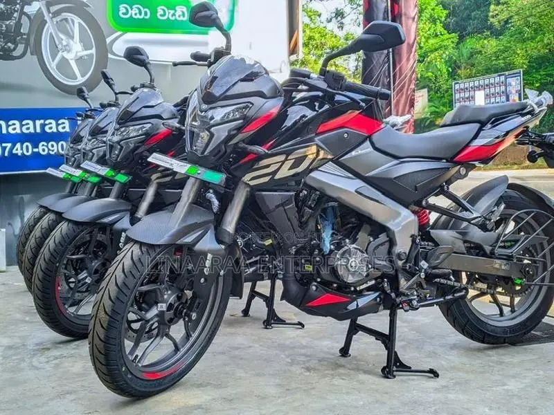 Bajaj Pulsar NS200 2026