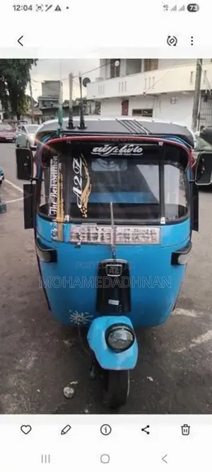 Bajaj RE 2004