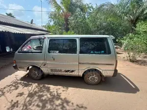 Nissan Vanette 1991