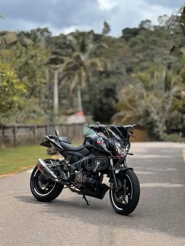 Bajaj Pulsar NS200 2016
