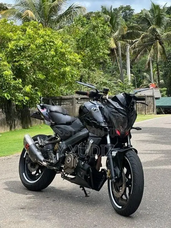 Bajaj Pulsar NS200 2016