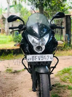 Bajaj Pulsar AS 150 2017