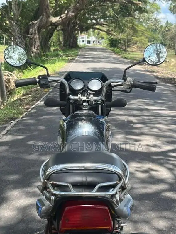 Bajaj CT100 2010