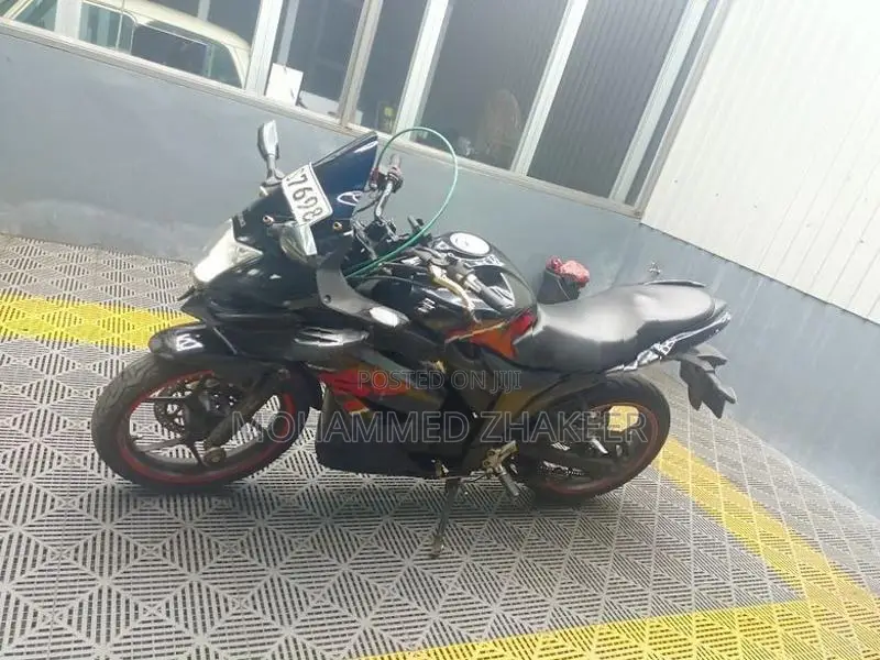 Suzuki Gixxer SF 2017