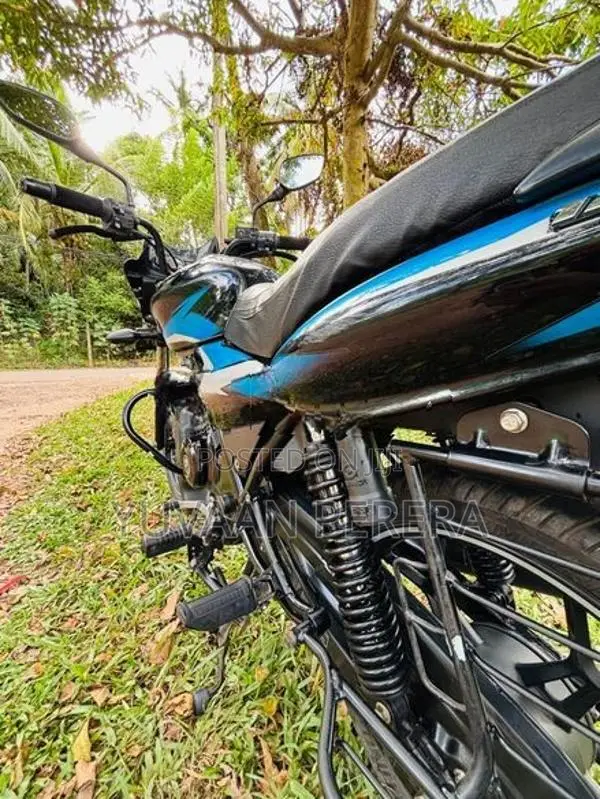 Bajaj Discover 125 2023