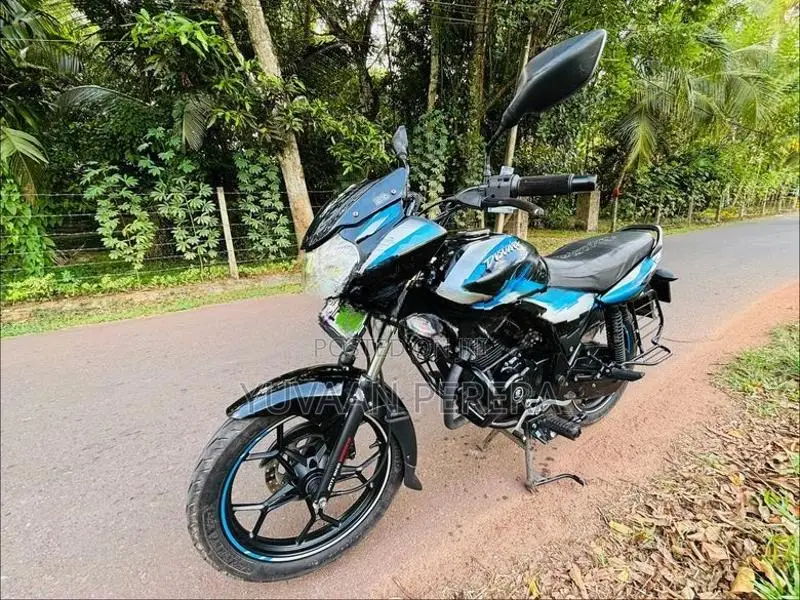 Bajaj Discover 125 2023