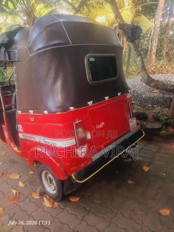 Bajaj RE 1996