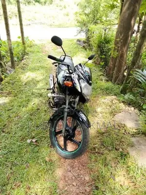 TVS Metro 2015