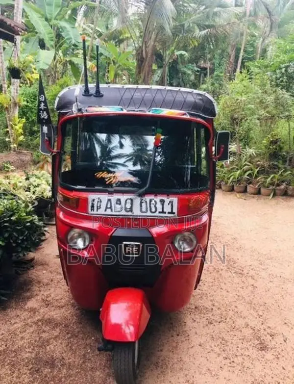 Bajaj RE 2016