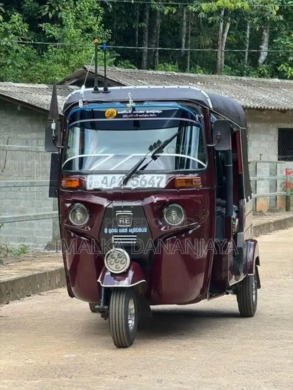 Bajaj RE 2014