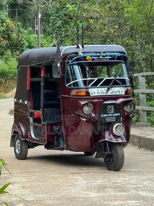 Bajaj RE 2014