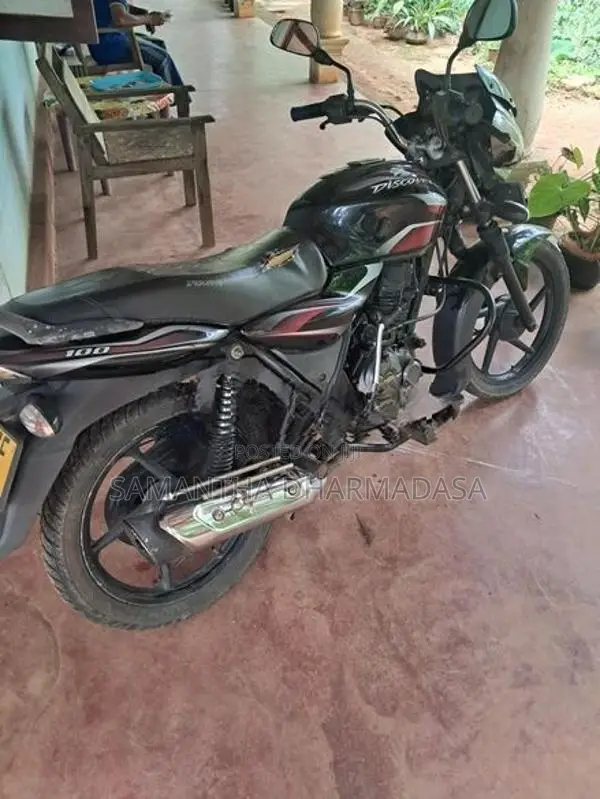 Bajaj Discover 2019