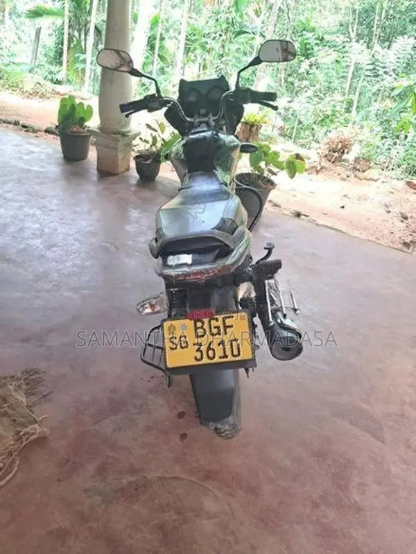 Bajaj Discover 2019