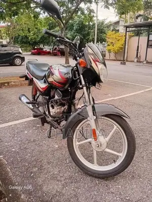 Bajaj CT100 2025