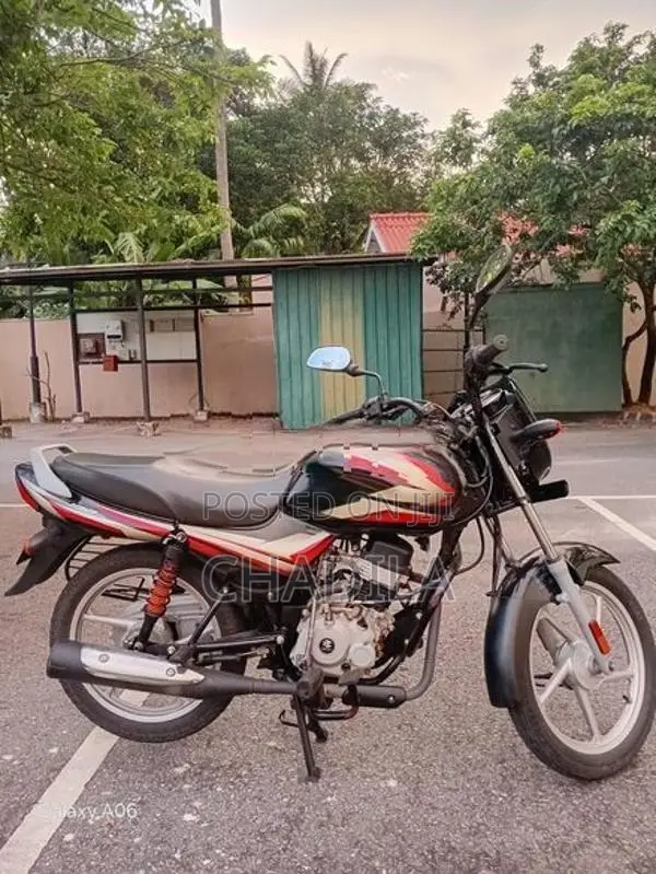 Bajaj CT100 2025