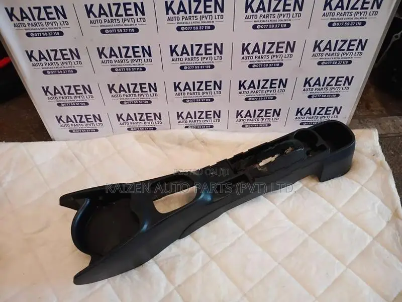 Toyota Yaris Center Console Box