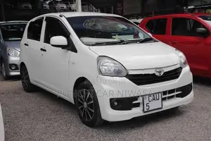 Toyota Pixis 2014