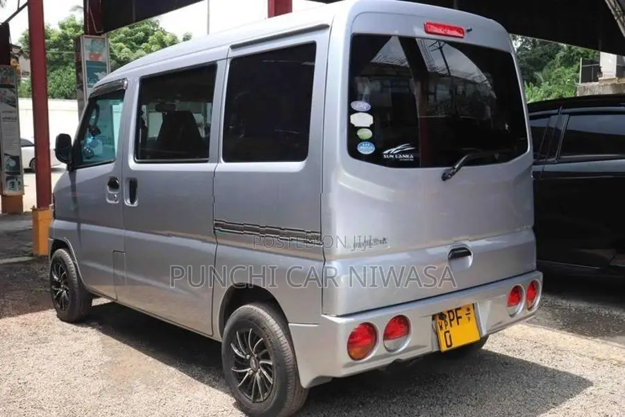 Mitsubishi Minicab 2006