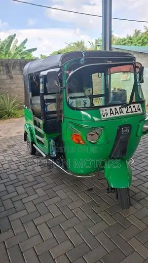 Bajaj RE 4strok 2012