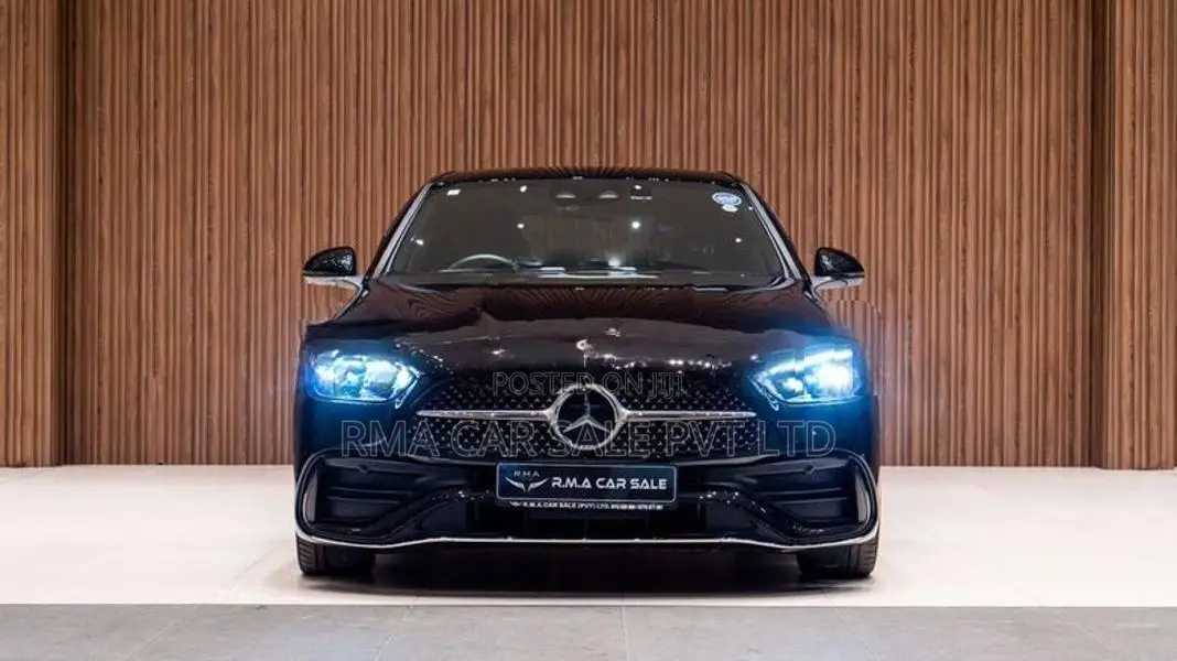 Mercedes Benz C200 AMG Premium Plus 2024