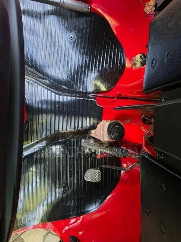 Bajaj RE 2014
