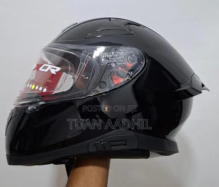 Axor Street Solid Black Helmet (M) Size
