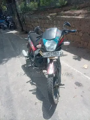 Mahindra Centuro 2017