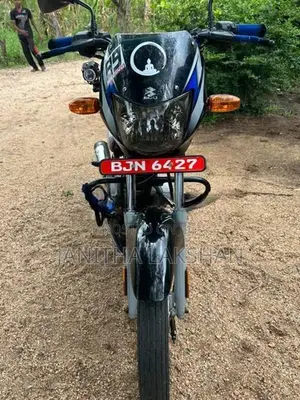 Bajaj CT100 2024