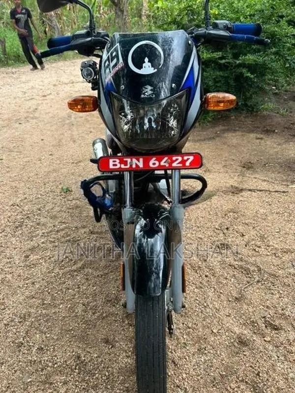 Bajaj CT100 2024