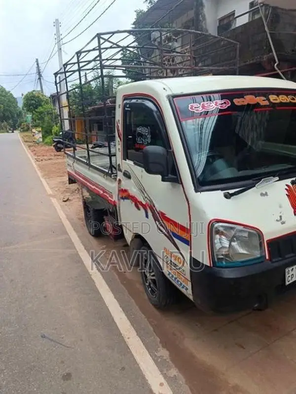 Mahindra Maxximo 2011